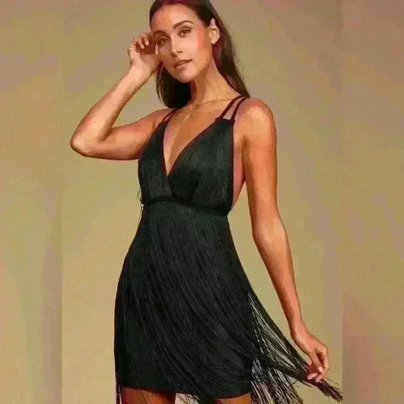 NWT- SHAKE IT OUT FRINGE BANDAGE MINI DRESS -XS - Picture 4 of 13